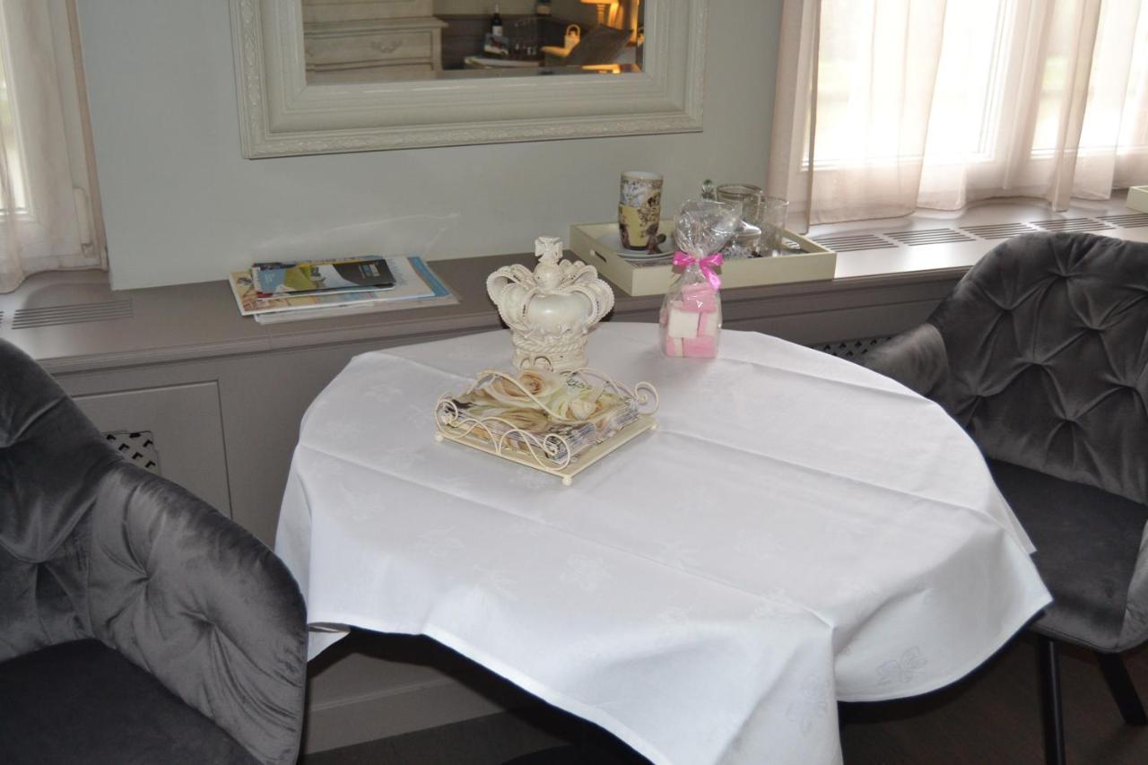 Le Petit Chateau Vaartdijk Leffinge ภายนอก รูปภาพ