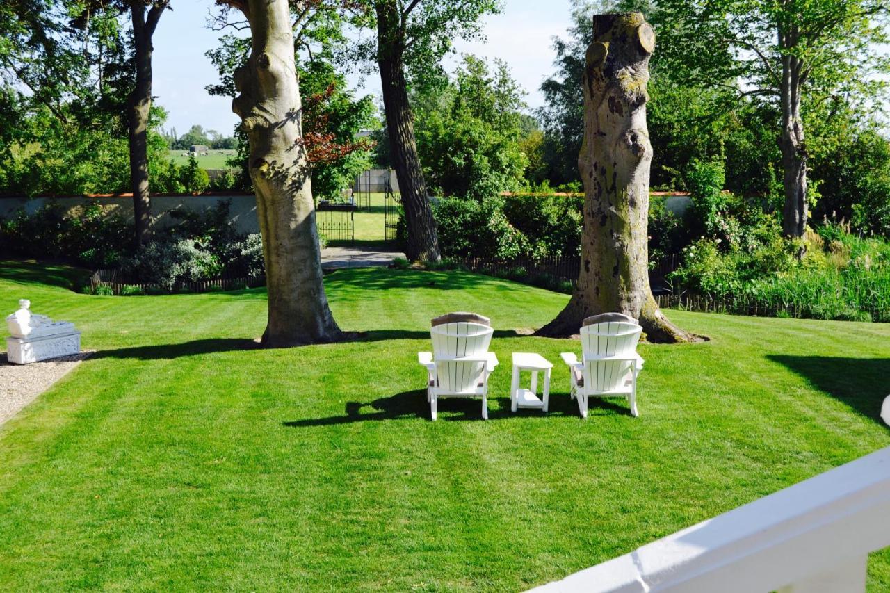 Le Petit Chateau Vaartdijk Leffinge ภายนอก รูปภาพ